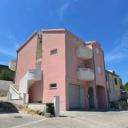 Apartment Apricot