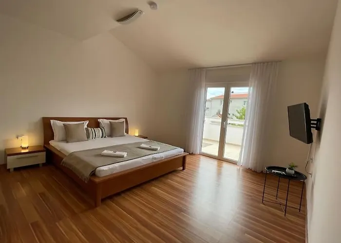 Apricot *